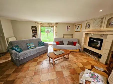 Gîte Tourangelle avec Piscine Intérieure, Wifi, Jardin - Photo 9