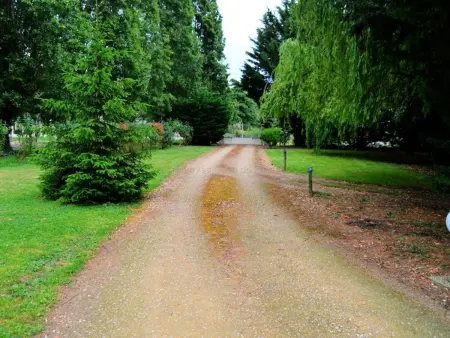 Gîte Tourangelle avec Piscine Intérieure, Wifi, Jardin - Photo 29