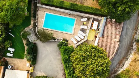 Charmante maison de vacances à La Roche-sur-le-Buis avec piscine - Photo 1