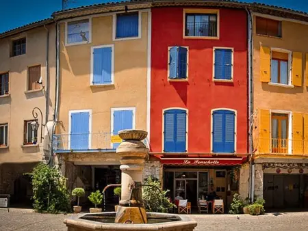 Charmante maison de vacances à La Roche-sur-le-Buis avec piscine - Photo 30