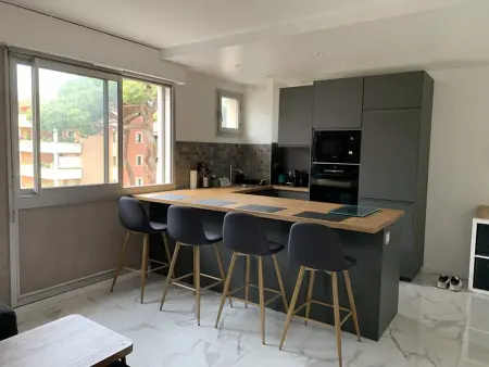 Beau T2 à Hyères avec Parking, Appartement 4 personnes à Hyères - Photo 1