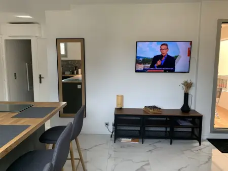 Beau T2 à Hyères avec Parking, Appartement 4 personnes à Hyères - Photo 2