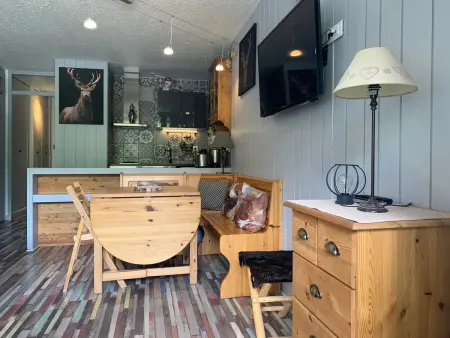 Studio rénové pour 4, balcon sud, parking privé à Pra Loup - Photo 1