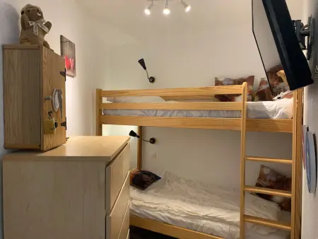 Studio rénové pour 4, balcon sud, parking privé à Pra Loup - Photo 3