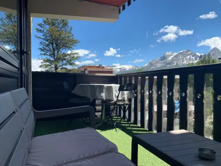 Studio rénové pour 4, balcon sud, parking privé à Pra Loup - Photo 5