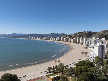 Appartement moderne, 2 chambres, front de mer, piscine et Wi-Fi, Cullera - Photo 4
