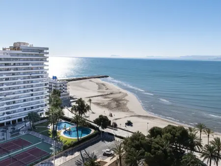 Appartement moderne, 2 chambres, front de mer, piscine et Wi-Fi, Cullera - Photo 5