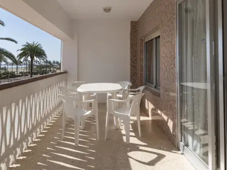 Appartement familial en bord de mer avec piscine et parking - Photo 2