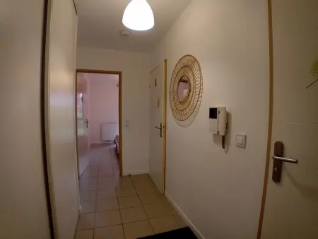 Appartement charmant proche plage avec terrasse et parking - Photo 2