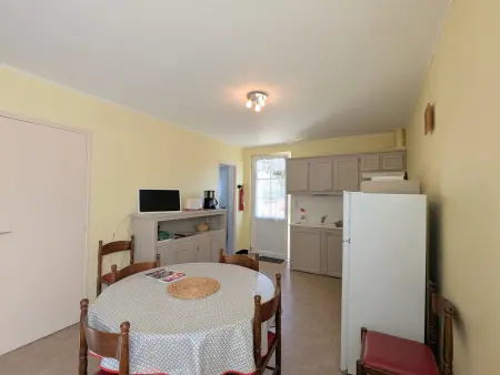 Gîte au Bord de la Creuse avec Jardin Privé, Gite 6 personnes à Ceaulmont - Photo 7
