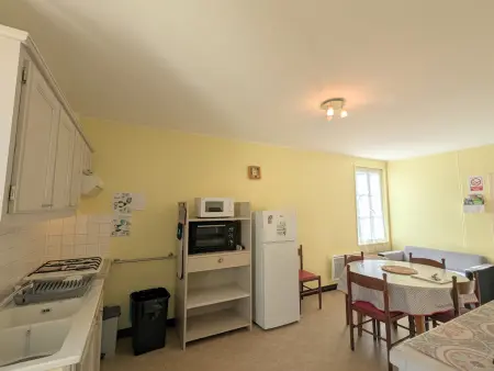 Gîte au Bord de la Creuse avec Jardin Privé, Gite 6 personnes à Ceaulmont - Photo 8