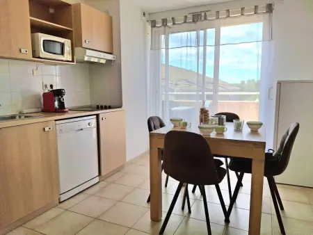 Appartement climatisé 4/6 personnes proche plage avec deux chambres - Photo 5