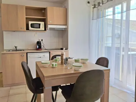 Appartement climatisé 4/6 personnes proche plage avec deux chambres - Photo 6