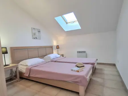 Appartement climatisé 4/6 personnes proche plage avec deux chambres - Photo 9