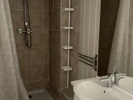 Appartement 5 pers, accès privé au lac, piscine - Photo 8
