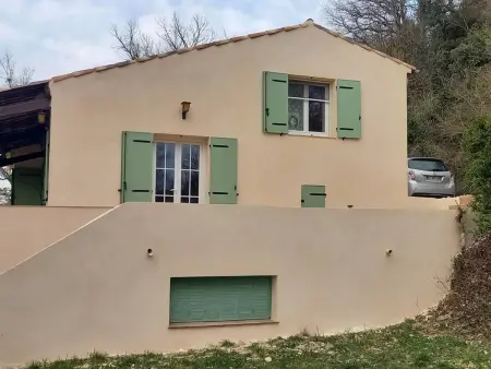 Villa provençale avec jardin et parking pour 4 personnes près du centre de Riez - Photo 1