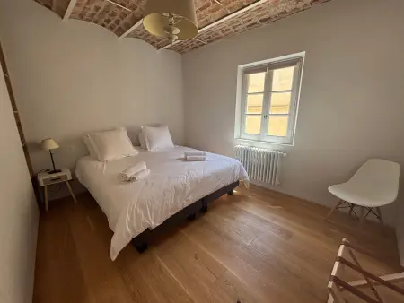 ARLES: Duplex Chic Centre - Clim & Vue Imprenable - Photo 14