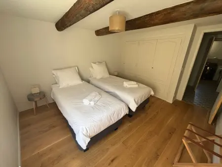 ARLES: Duplex Chic Centre - Clim & Vue Imprenable - Photo 17