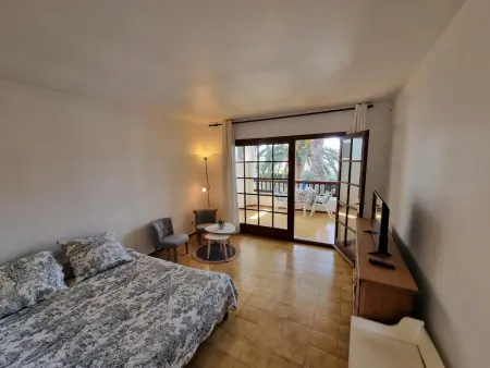 Studio à L'Escala à 300m de la plage, vue piscine commune - Photo 6