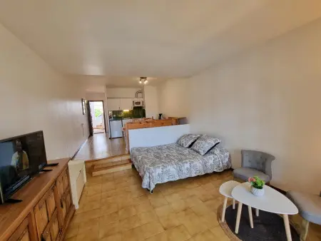 Studio à L'Escala à 300m de la plage, vue piscine commune - Photo 9