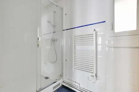 SS-1-RONDONNEAUX, Appartement lumineux - 2BR-4P - Belleville - Photo 3