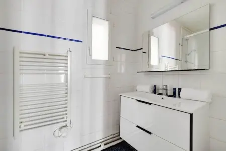 SS-1-RONDONNEAUX, Appartement lumineux - 2BR-4P - Belleville - Photo 13