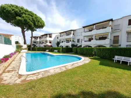 Appartement à L'Escala avec piscine et parking, à 600m de la plage - Photo 3