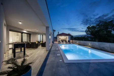 Villa Speranza with Private Illuminated Pool, Villa avec piscine privée éclairée - Photo 13