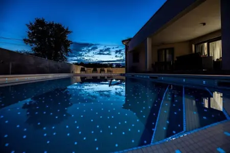Villa Speranza with Private Illuminated Pool, Villa avec piscine privée éclairée - Photo 14