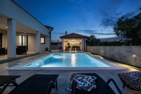 Villa Speranza with Private Illuminated Pool, Villa avec piscine privée éclairée - Photo 16
