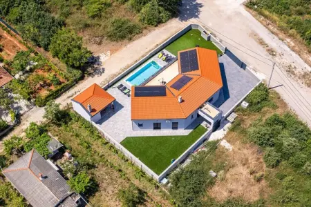 Villa Speranza with Private Illuminated Pool, Villa avec piscine privée éclairée - Photo 37
