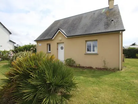 Maison indépendante à Saint-Germain-sur-Ay avec jardin privé - Photo 16