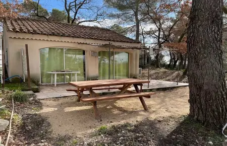Maison confortable à Velleron de 50 m² avec piscine - Photo 1