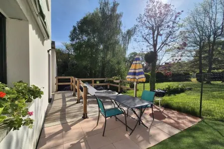 Joli rez-de-jardin avec terrasse sud plage 800 m, Appartement à Erquy proche plages - Photo 1