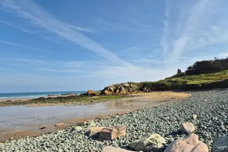 Joli rez-de-jardin avec terrasse sud plage 800 m, Appartement à Erquy proche plages - Photo 11