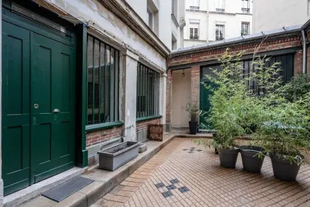 FV-50-CHABROL, Magnifique Appartement Gare de l - Photo 12