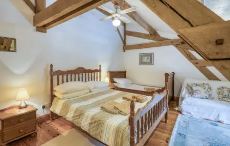 Charmante Maison avec piscine, Maison 11 personnes à Lizant - Photo 33