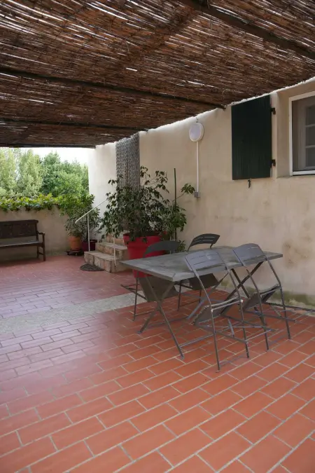 Appartement spacieux à Arles avec piscine et jardin partagé - Photo 19
