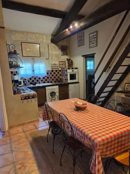 Appartement spacieux à Arles avec piscine et jardin partagé - Photo 26