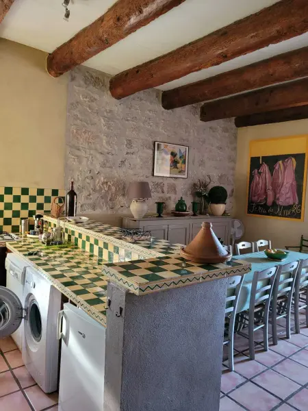 Appartement lumineux à Arles avec piscine partagée - Photo 2