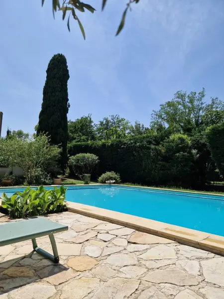 Appartement lumineux à Arles avec piscine partagée - Photo 5