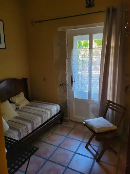Appartement familial à Arles avec jardin et piscine - Photo 2