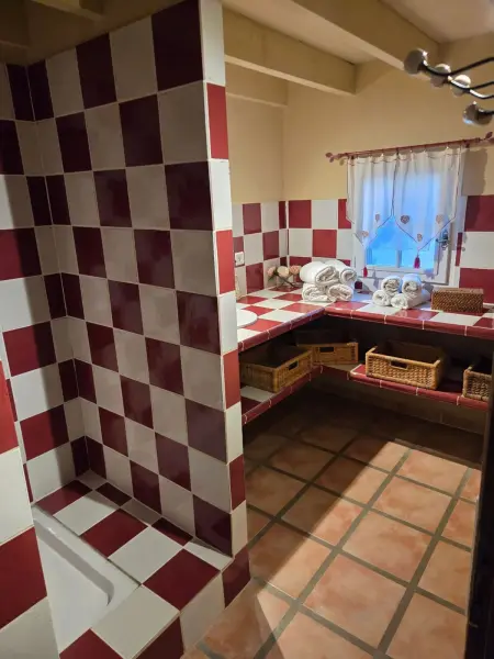 Appartement spacieux à Arles avec piscine et jardin partagé - Photo 9