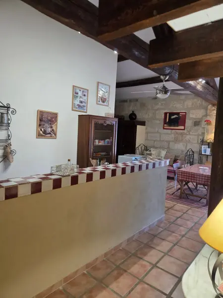 Appartement spacieux à Arles avec piscine et jardin partagé - Photo 16