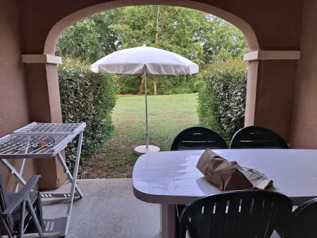 Appartement cosy à Monflanquin, 31 m² avec piscine - Photo 1