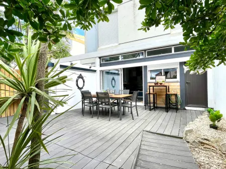 Maison moderne proche plage avec patio et parking privatif - Photo 13