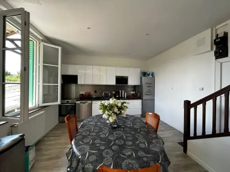 Maison Rénovée avec Jardin et WIFI à La Roche-Posay - Photo 9