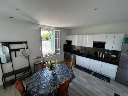 Maison Rénovée avec Jardin et WIFI à La Roche-Posay - Photo 14