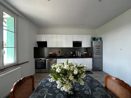 Maison Rénovée avec Jardin et WIFI à La Roche-Posay - Photo 16