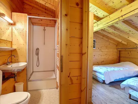 Demi-chalet 6 pers à La Clusaz avec WiFi, animaux admis et parking - Photo 9